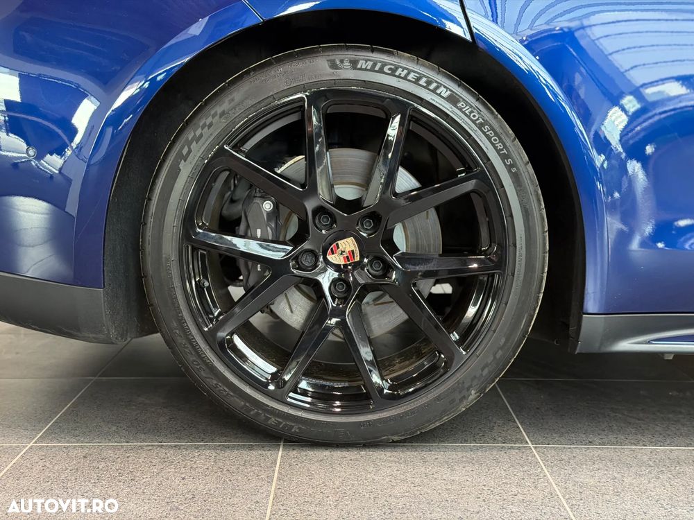 Porsche Panamera 4 E-Hybrid - 15