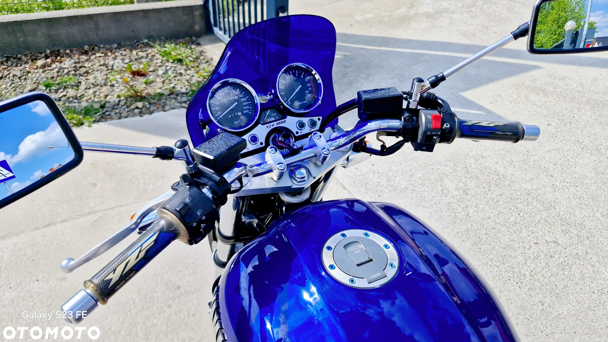 Yamaha XJR - 26