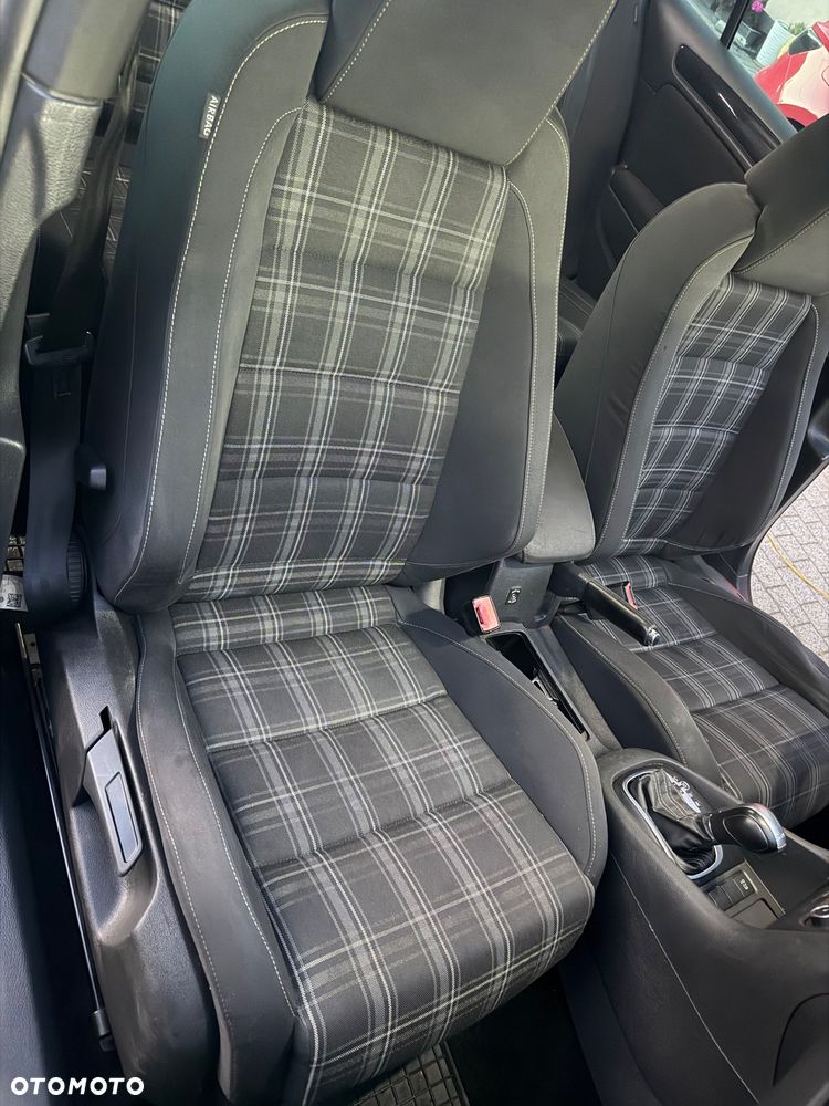 Volkswagen Golf 2.0 TDI GTD DSG - 27