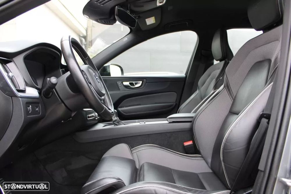 Volvo XC 60 2.0 D4 R-Design Geartronic - 18