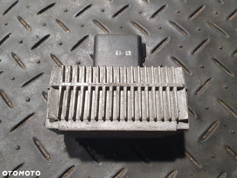 OPEL ASTRA H III VECTRA C PRZEKAŹNIK ŚWIEC ŻAROWYCH 55354141 POSIADAM 5 SZT - 1