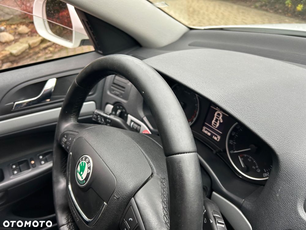 Skoda Octavia - 30