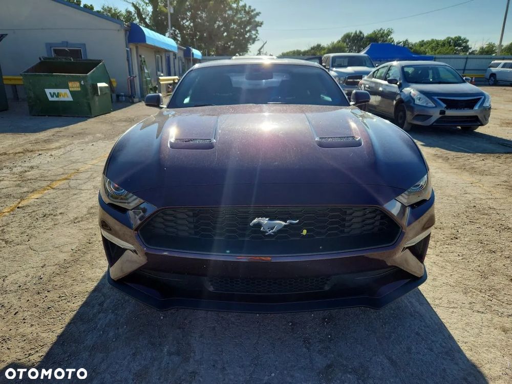 Ford Mustang - 5