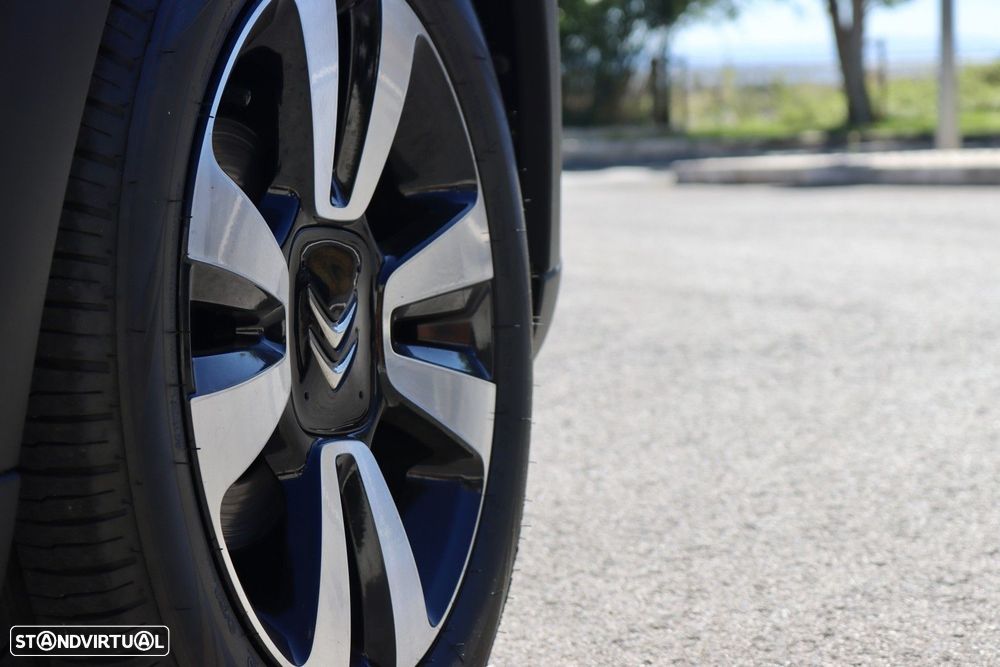 Citroën C3 1.2 PureTech Shine - 14