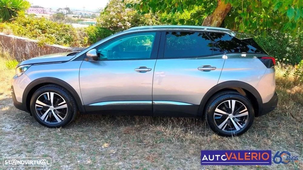 Peugeot 3008 1.5 BlueHDi Allure EAT8 - 2