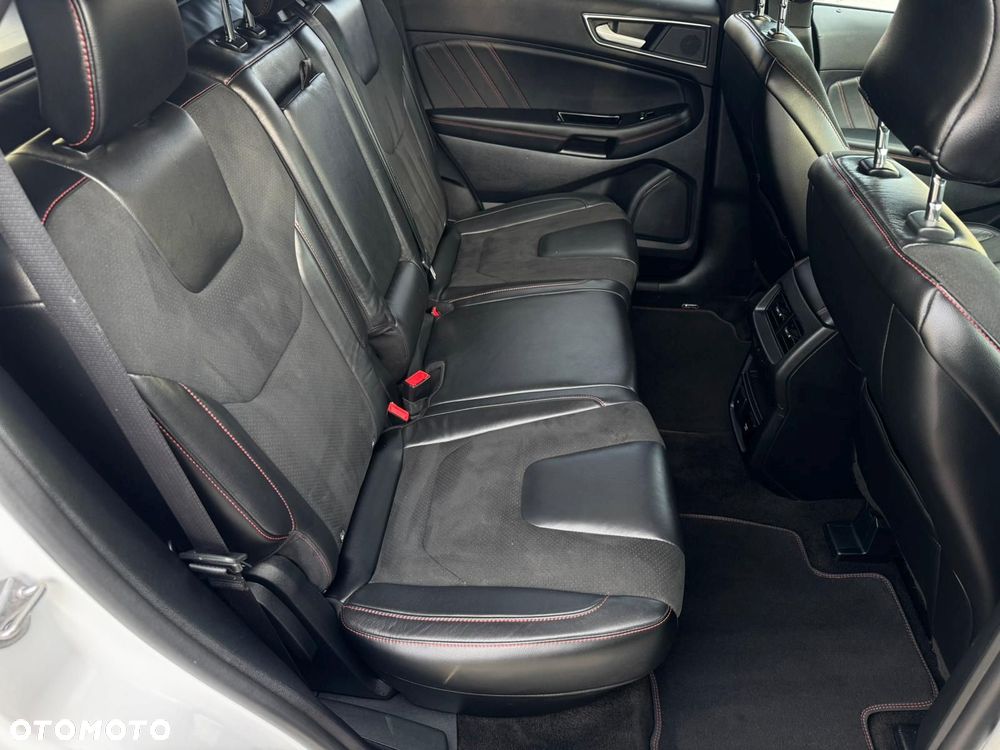 Ford Edge 2.0 EcoBlue Bi-Turbo 4x4 ST-LINE - 31