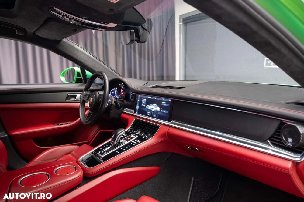 Porsche Panamera 4 - 20