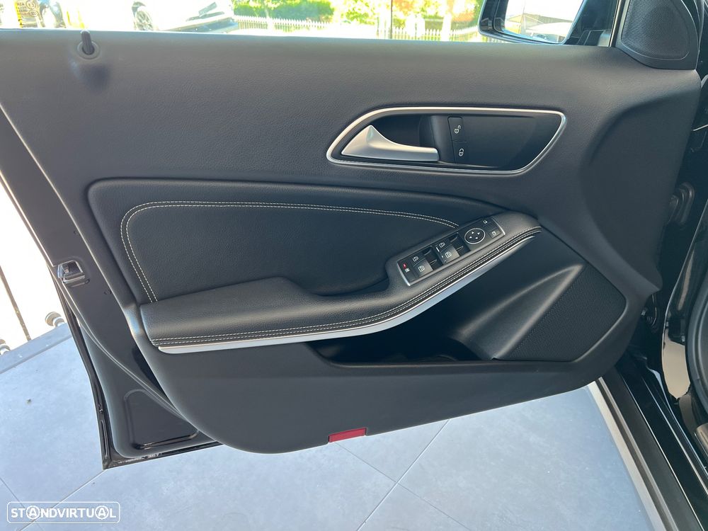 Mercedes-Benz GLA 180 CDI Urban Aut. - 11
