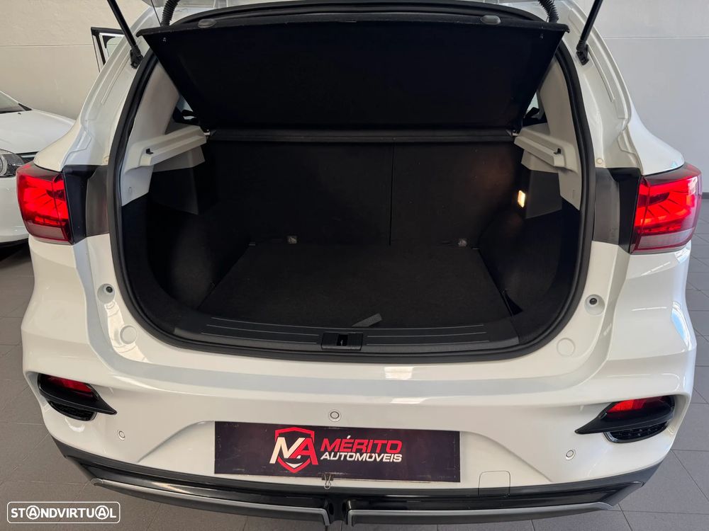 MG ZS Standard Luxury - 27