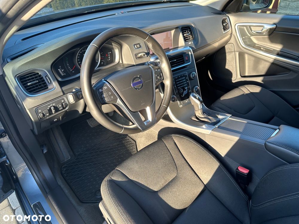 Volvo V60 - 15