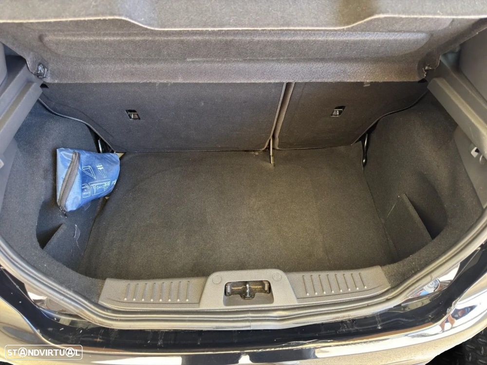 Ford Fiesta 1.0 EcoBoost ST-Line - 24