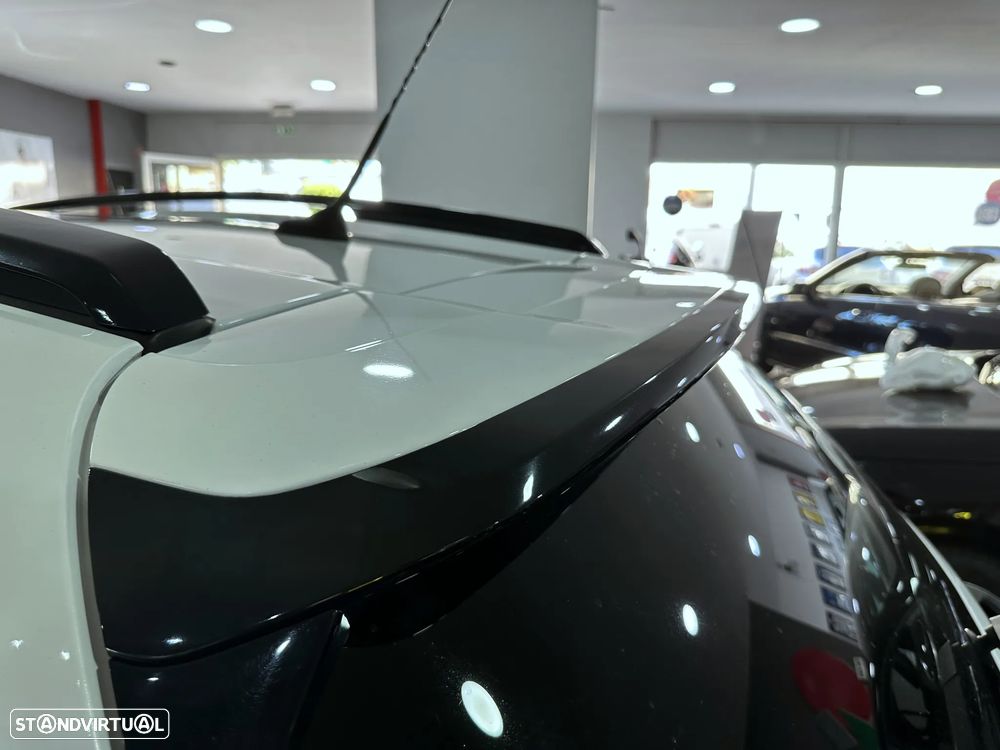 Peugeot 2008 1.2 PureTech GT Line - 47