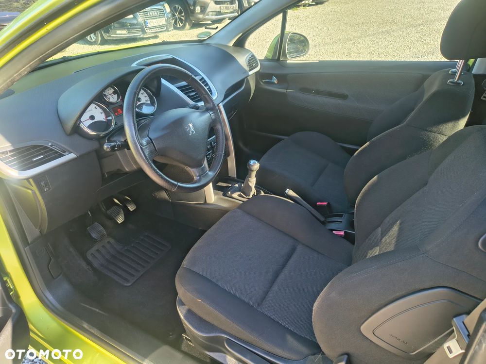 Peugeot 207 120 Sportium - 11
