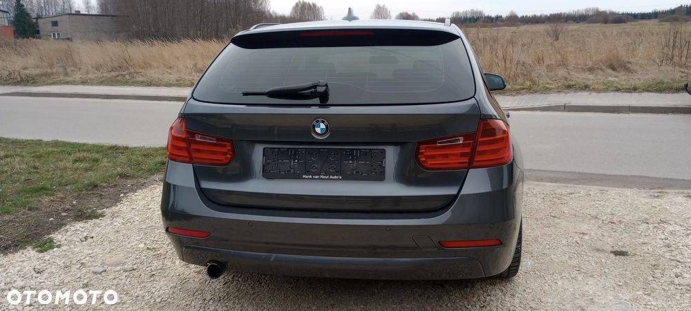 BMW Seria 3 318d DPF Edition Sport - 8