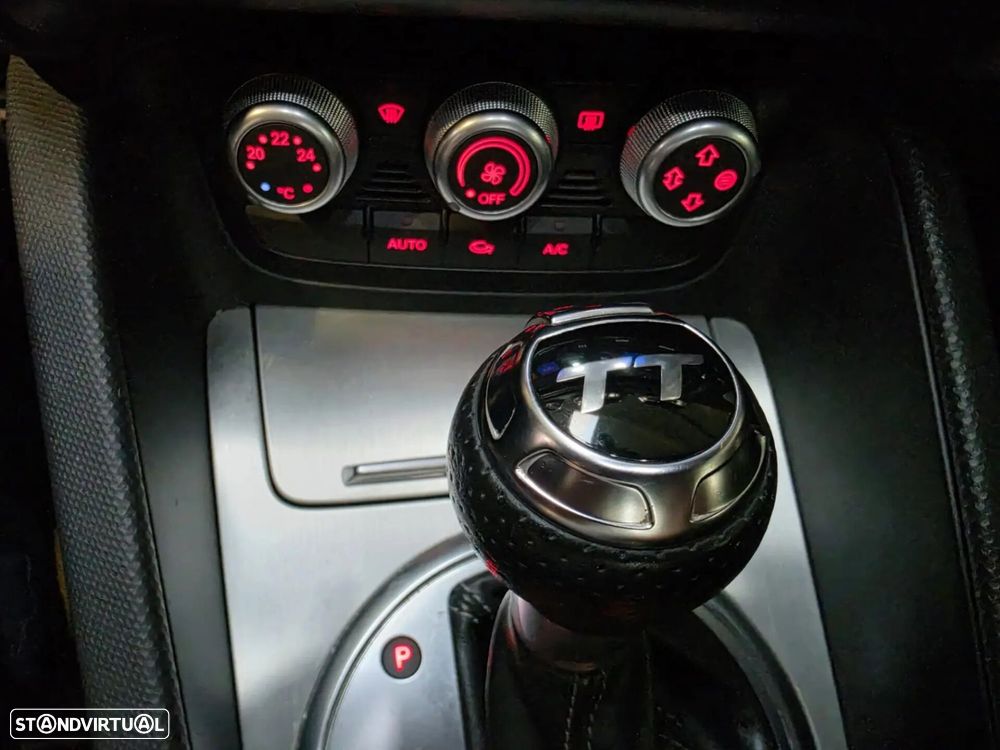 Audi TT Coupé 2.0 TDI ultra quattro S tronic - 18