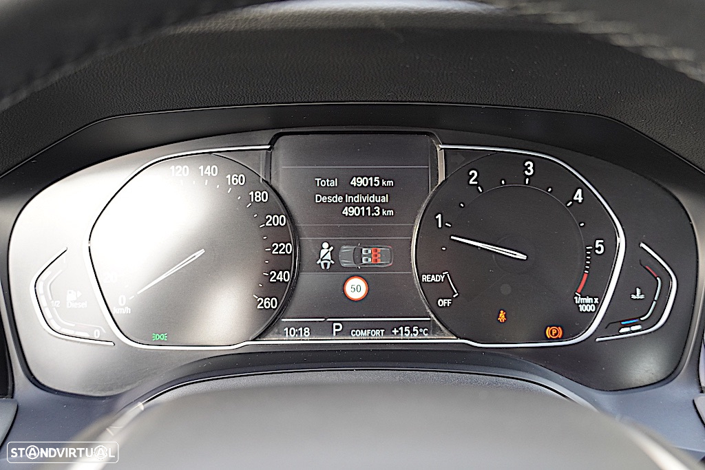 BMW 318 d Touring Auto - 39