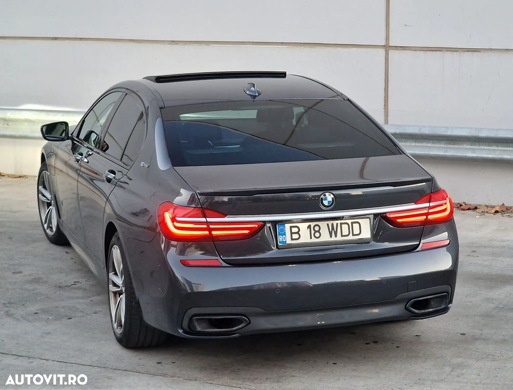 BMW Seria 7 740e iPerformance - 2