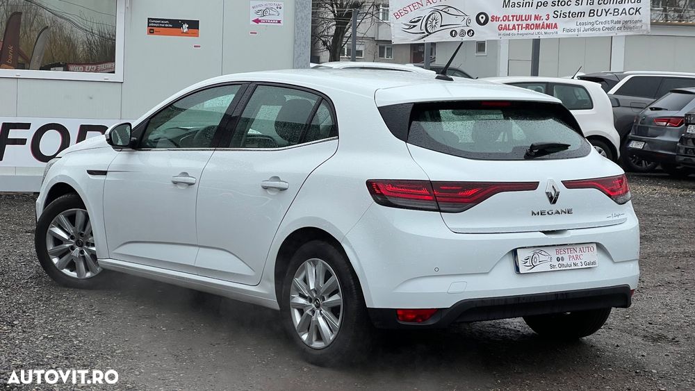 Renault Megane TCE 140 GPF Zen - 23