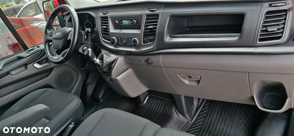 Ford Transit Custom - 32
