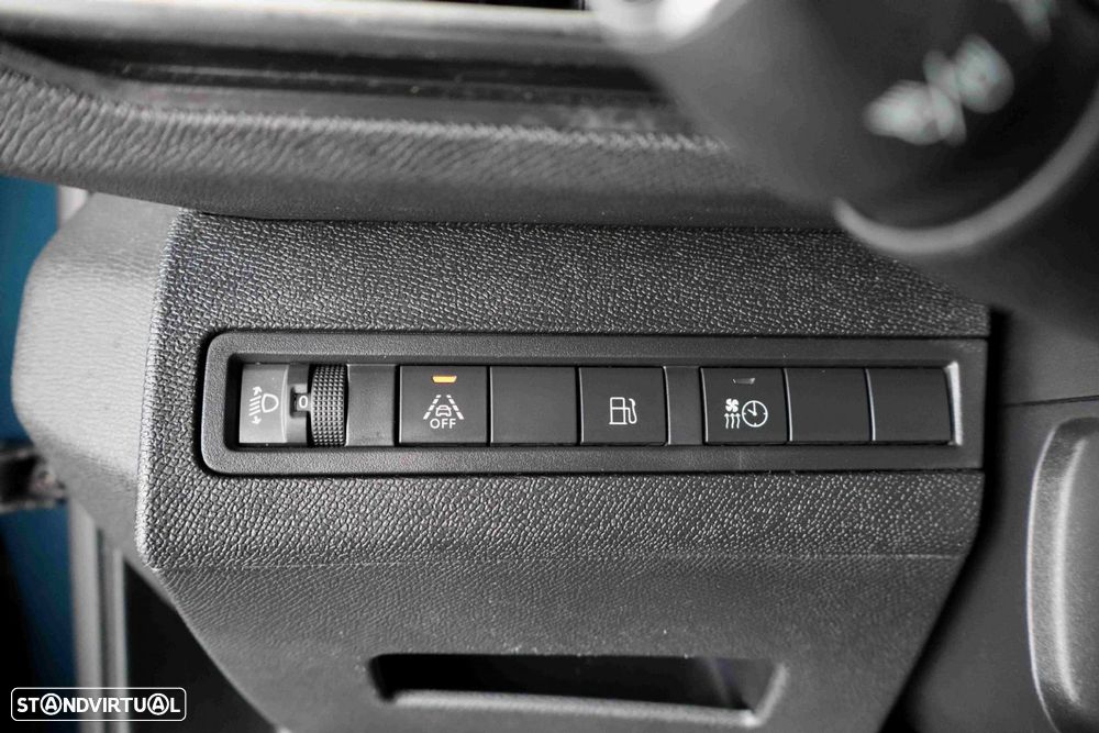 Peugeot 3008 1.6 Hybrid Allure e-EAT8 - 17