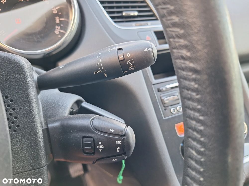 Peugeot 5008 2.0 BlueHDi Active 7os - 27