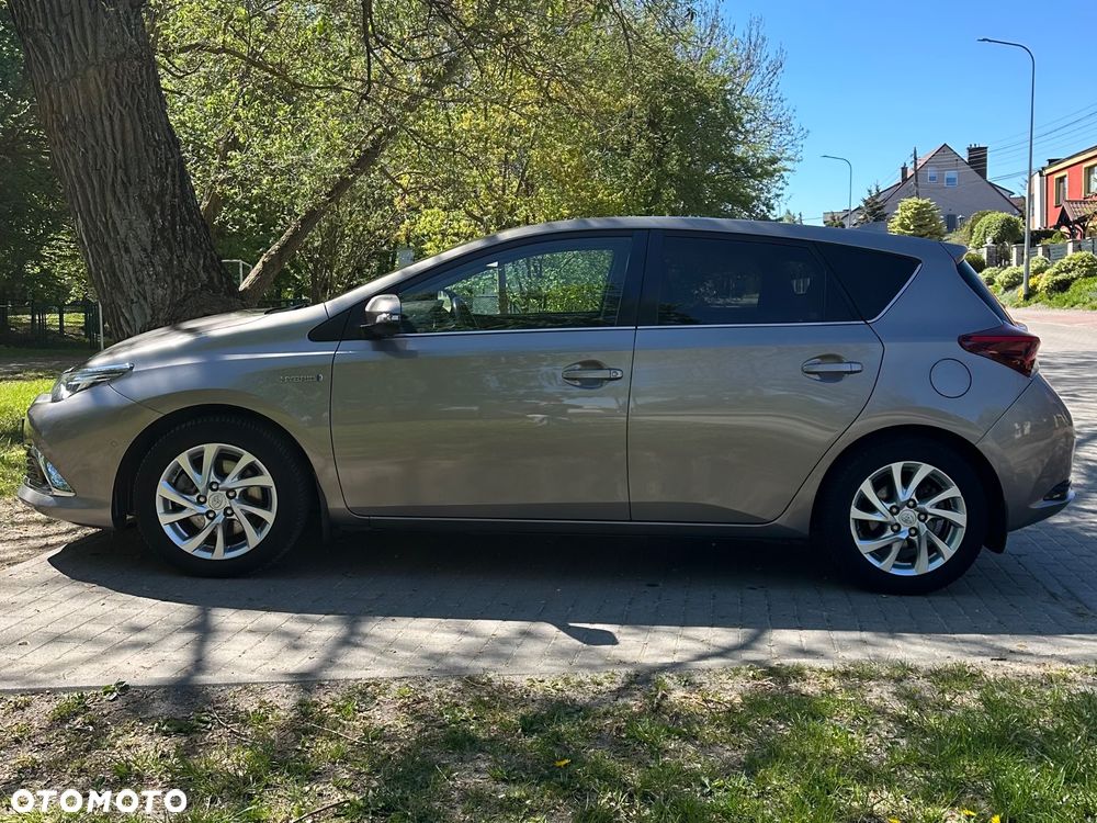 Toyota Auris 1.8 HSD Prestige - 3