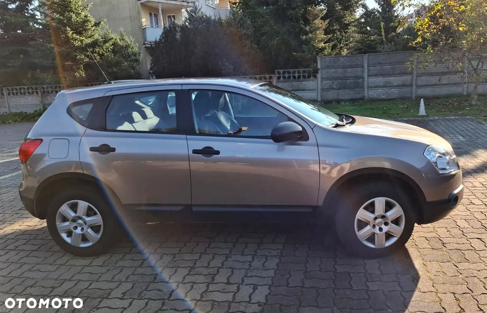 Nissan Qashqai - 2