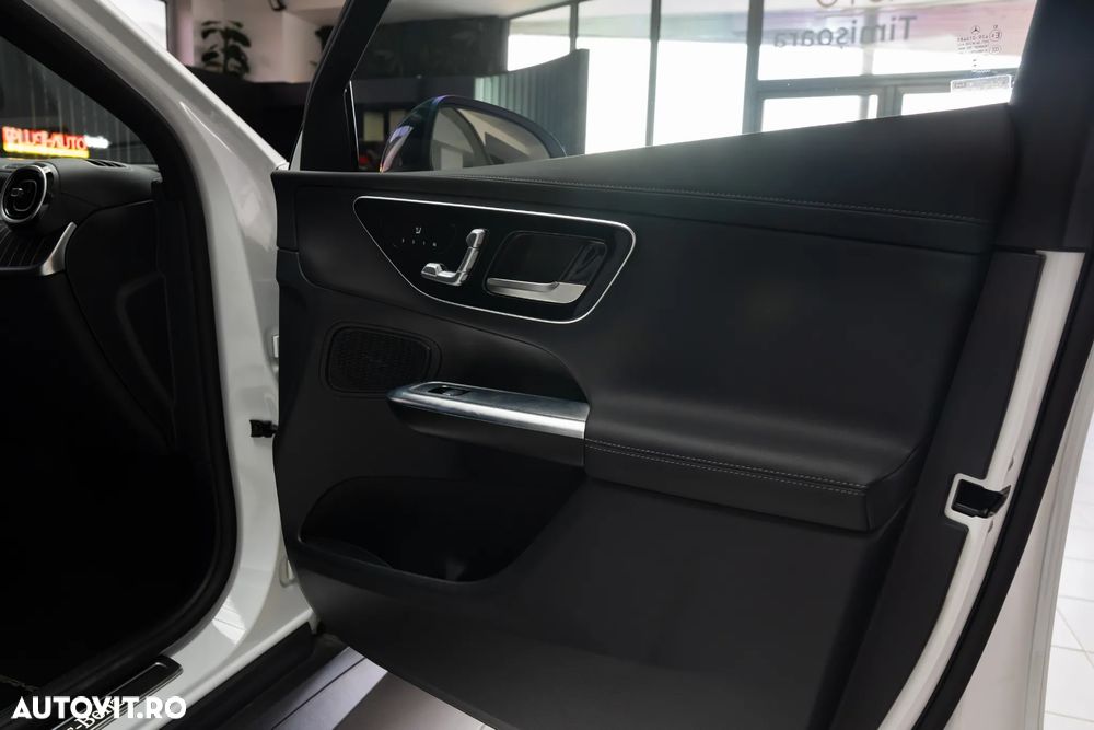 Mercedes-Benz GLC Coupe 200 4Matic 9G-TRONIC AMG Line Advanced - 12