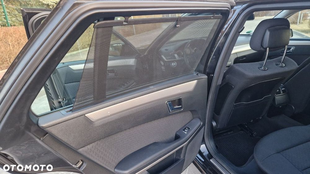 Mercedes-Benz Klasa E 200 CDI BlueEff - 13
