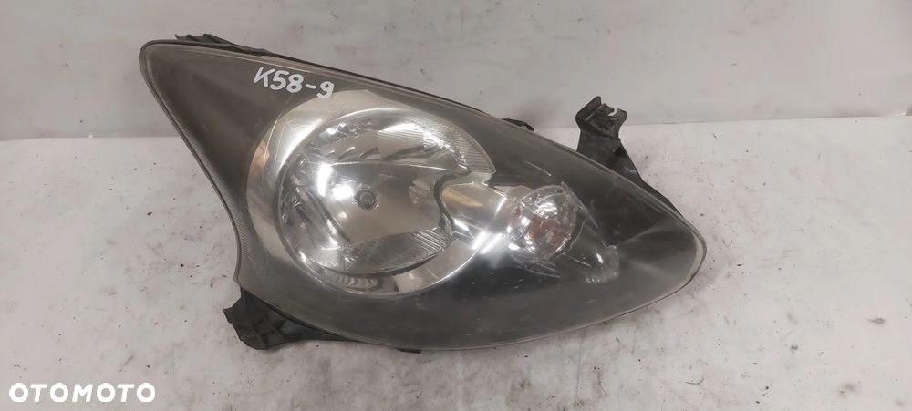 .  LAMPA PRZOD PRZEDNIA PRAWA TOYOTA AYGO 1 - 1