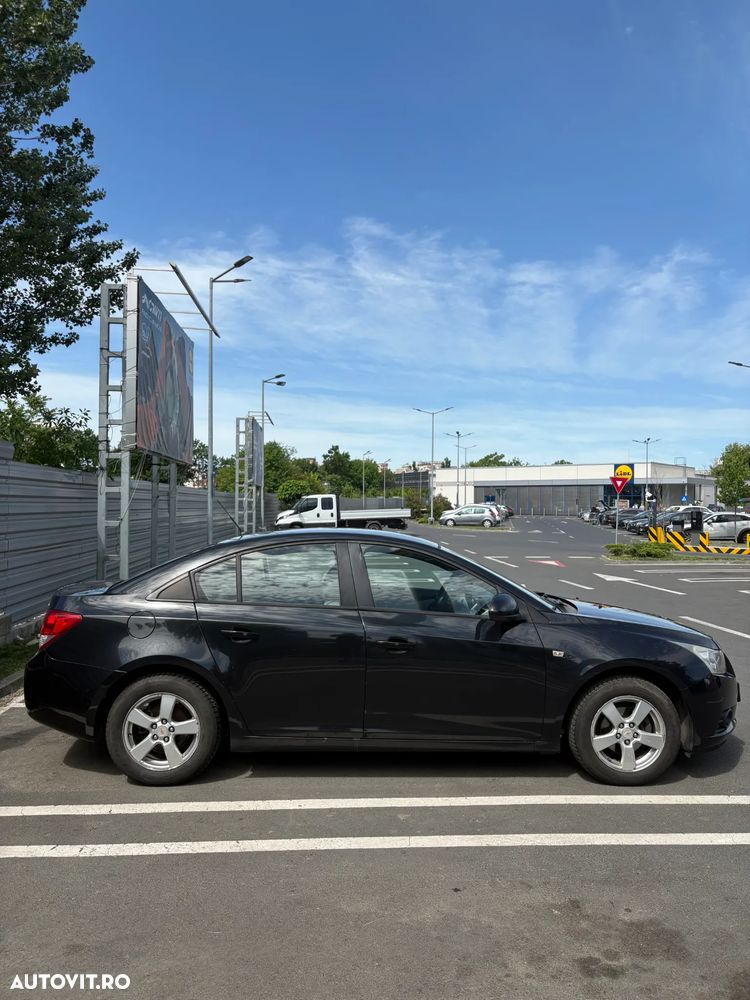 Chevrolet Cruze 1.6 LS Plus G2 - 2