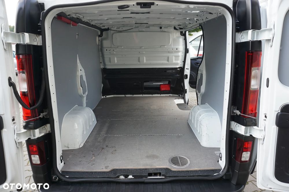 Opel Vivaro - 32