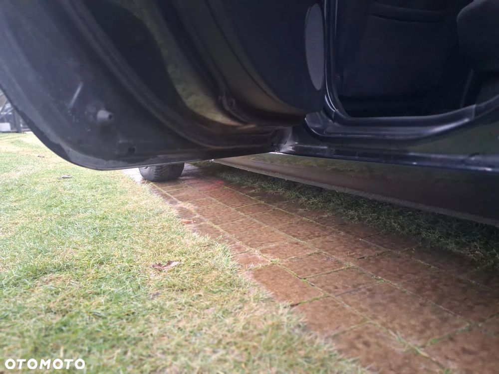 Kia Ceed 1.4 CVVT ISG Spirit - 17