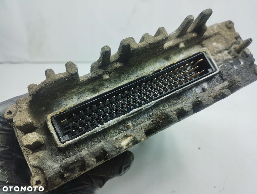 Vw Lt 35 2.5Tdi Komputer 074906021P - 4