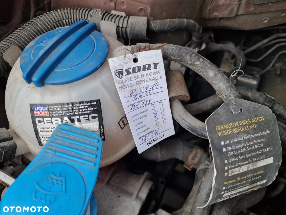 Volkswagen Caddy Comfortline - 27