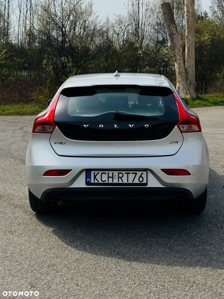 Volvo V40 - 10