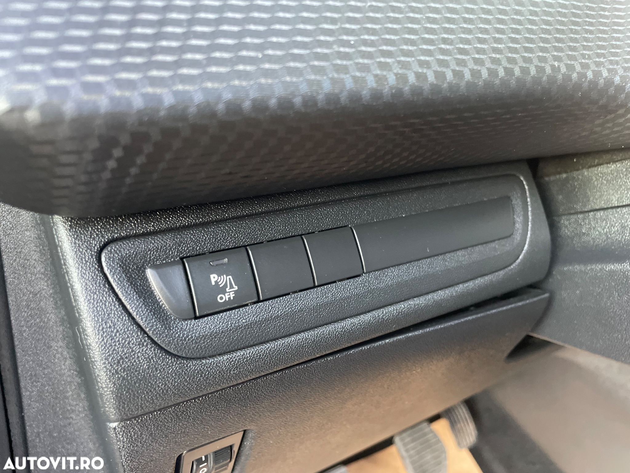 Peugeot 2008 PureTech 100 Stop&Start Allure Pack - 19