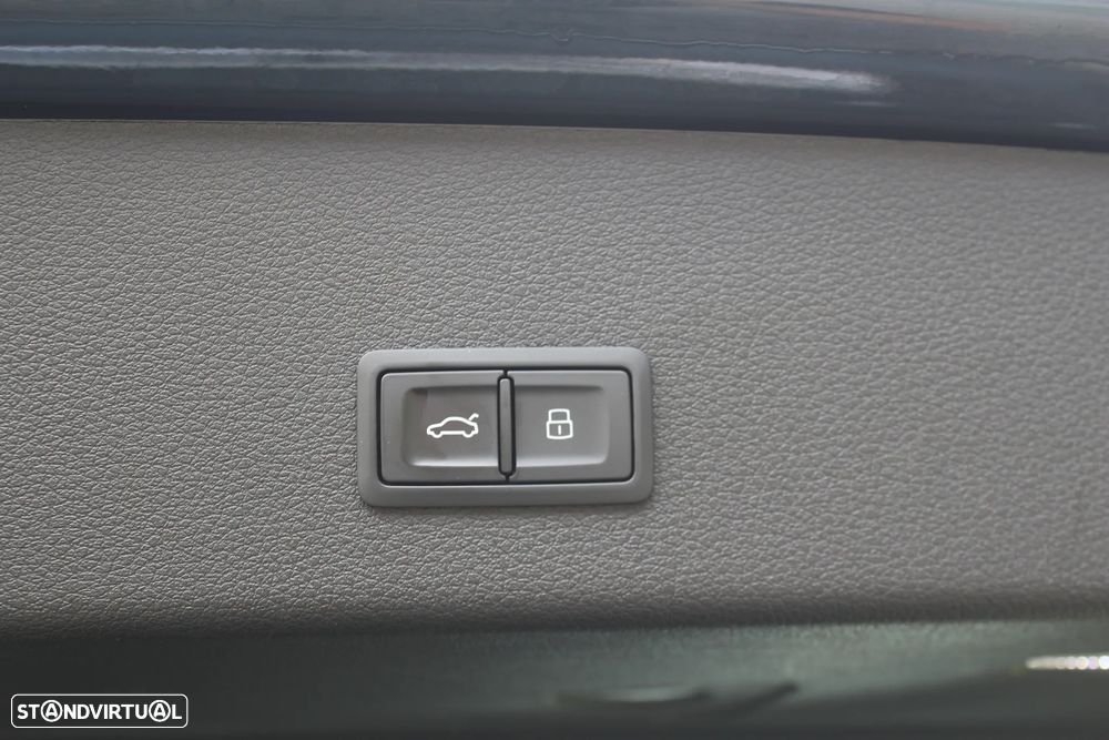 Audi e-tron 55 quattro S line - 38