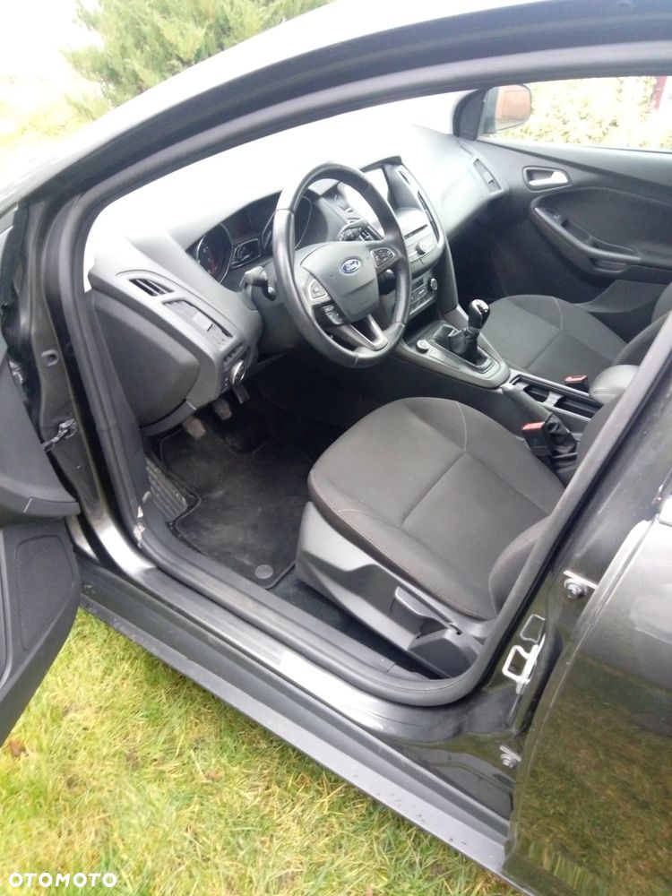 Ford Focus 1.0 EcoBoost Titanium - 6