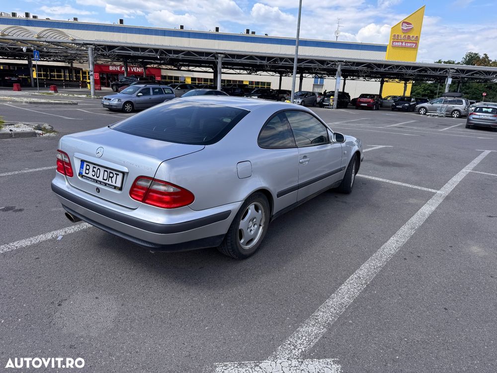 Mercedes-Benz CLK - 2