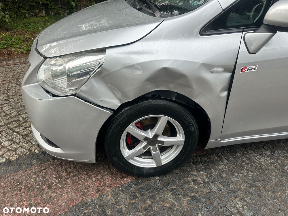 Toyota Verso 2.0 D-4D 2010 7os - 5