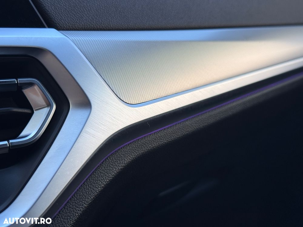 BMW Seria 3 - 38