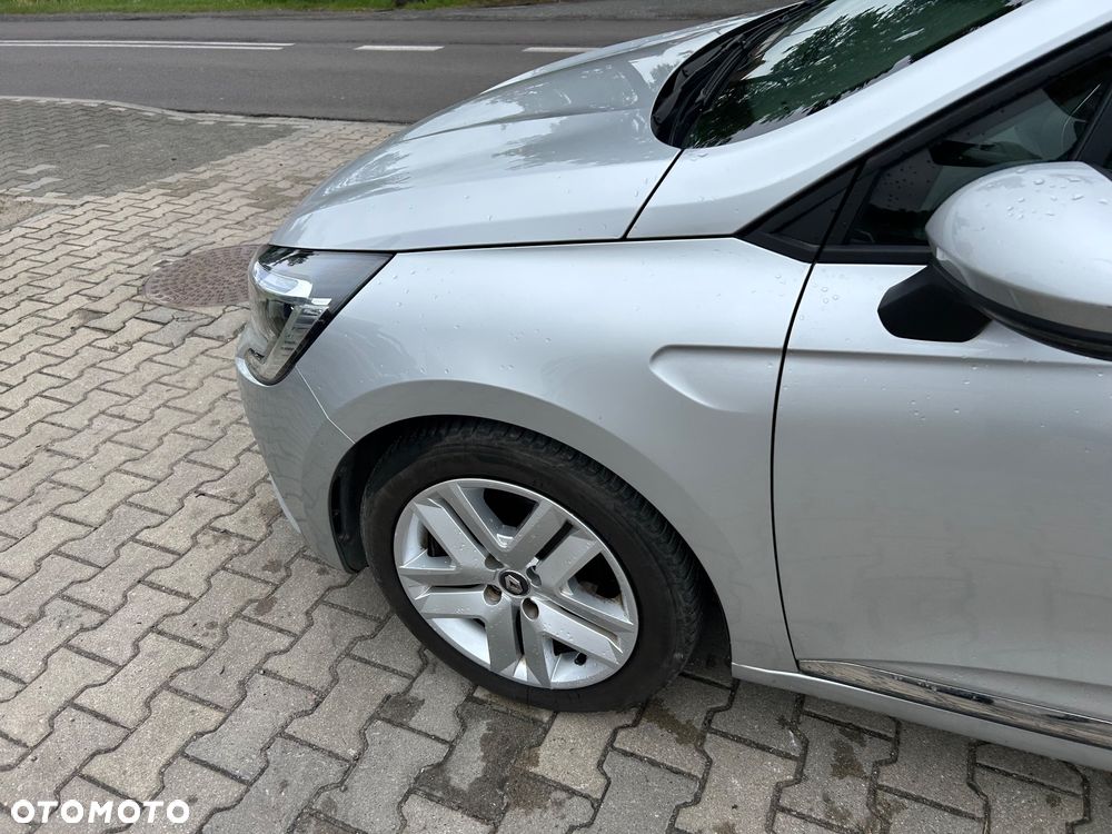Renault Clio - 23