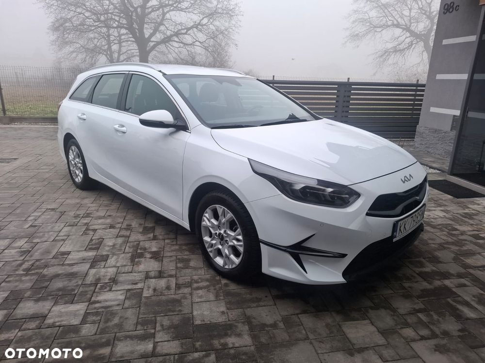 Kia Ceed 1.5 T-GDI DCT7 (48V M-H) Ultimate Edition - 7