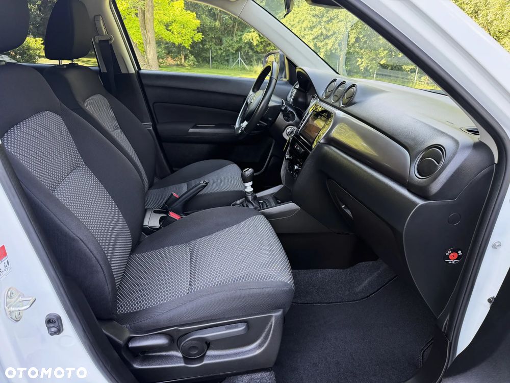 Suzuki Vitara 1.4 Boosterjet Hybrid Comfort+ - 17