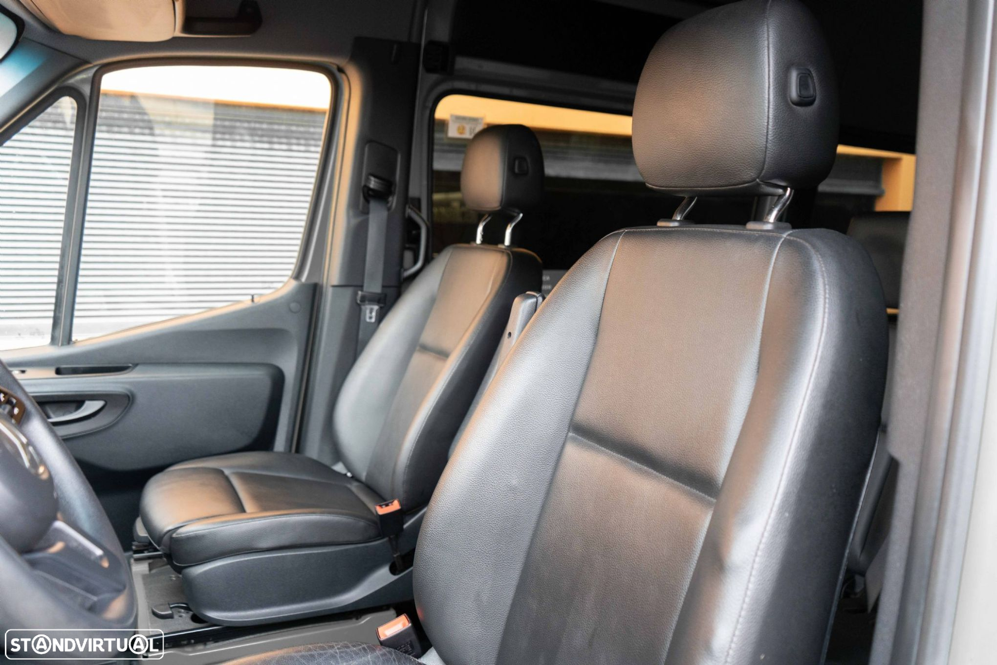 Mercedes-Benz Sprinter 314 CDI/43 Luxo (2+2+2+3) - 6