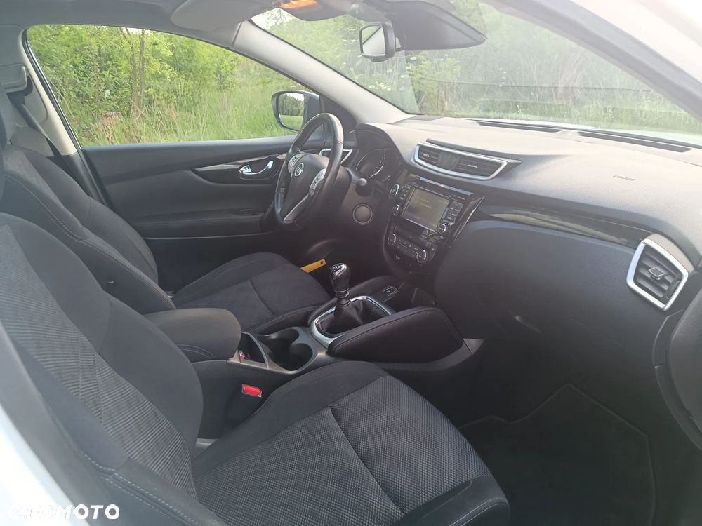 Nissan Qashqai 1.2 DIG-T N-Connecta EU6 - 5