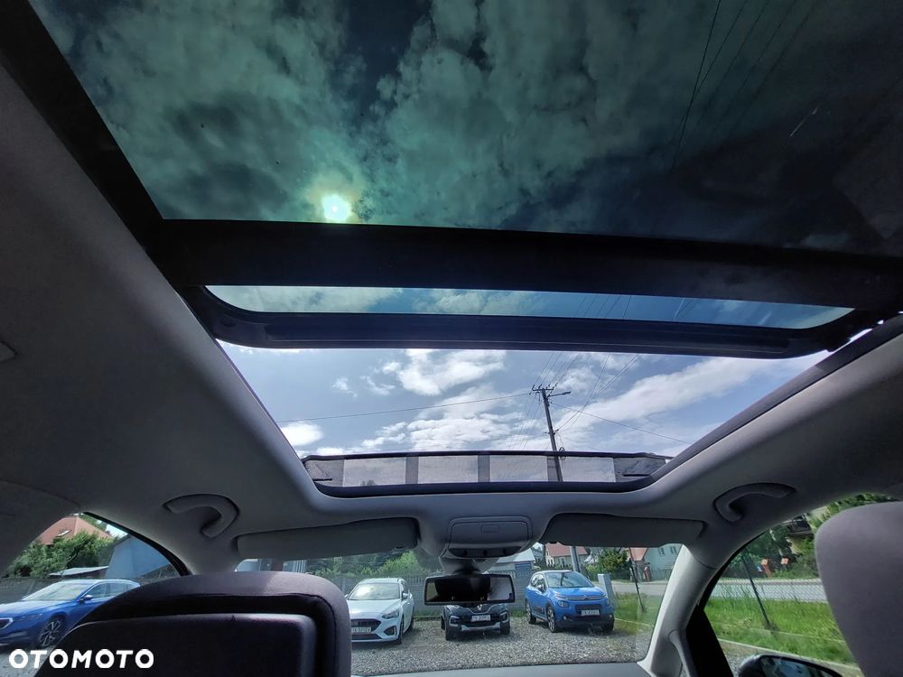 Volkswagen Touran 2.0 TDI DPF Highline DSG - 14