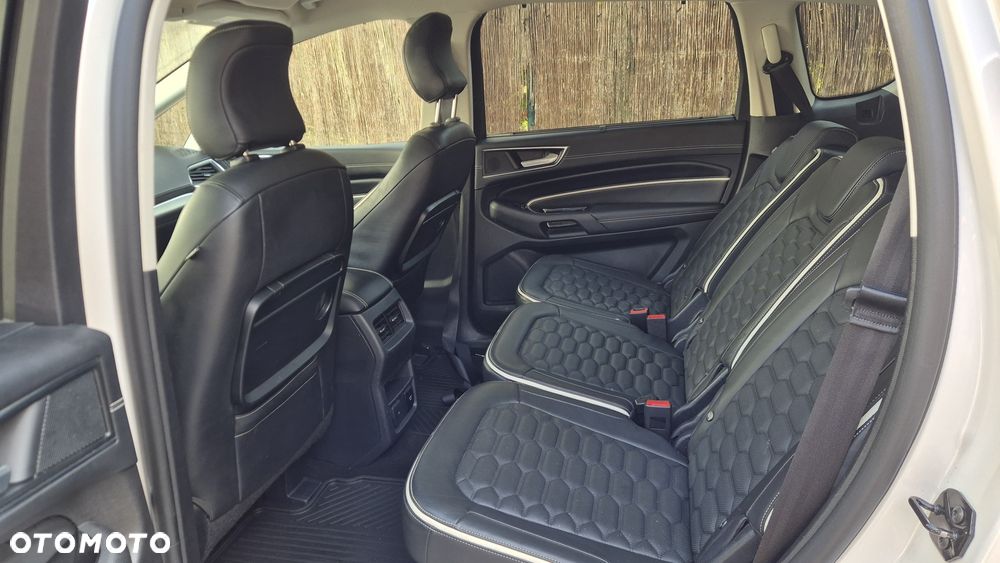 Ford S-Max - 10