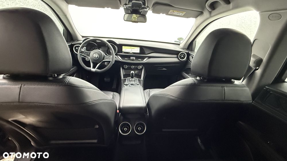 Alfa Romeo Stelvio 2.0 Turbo B-Tech Edition Q4 - 15